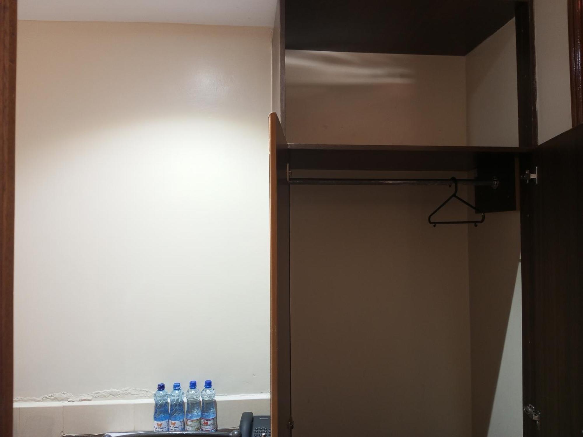 Fourth Parklands Hotel Найроби Екстериор снимка