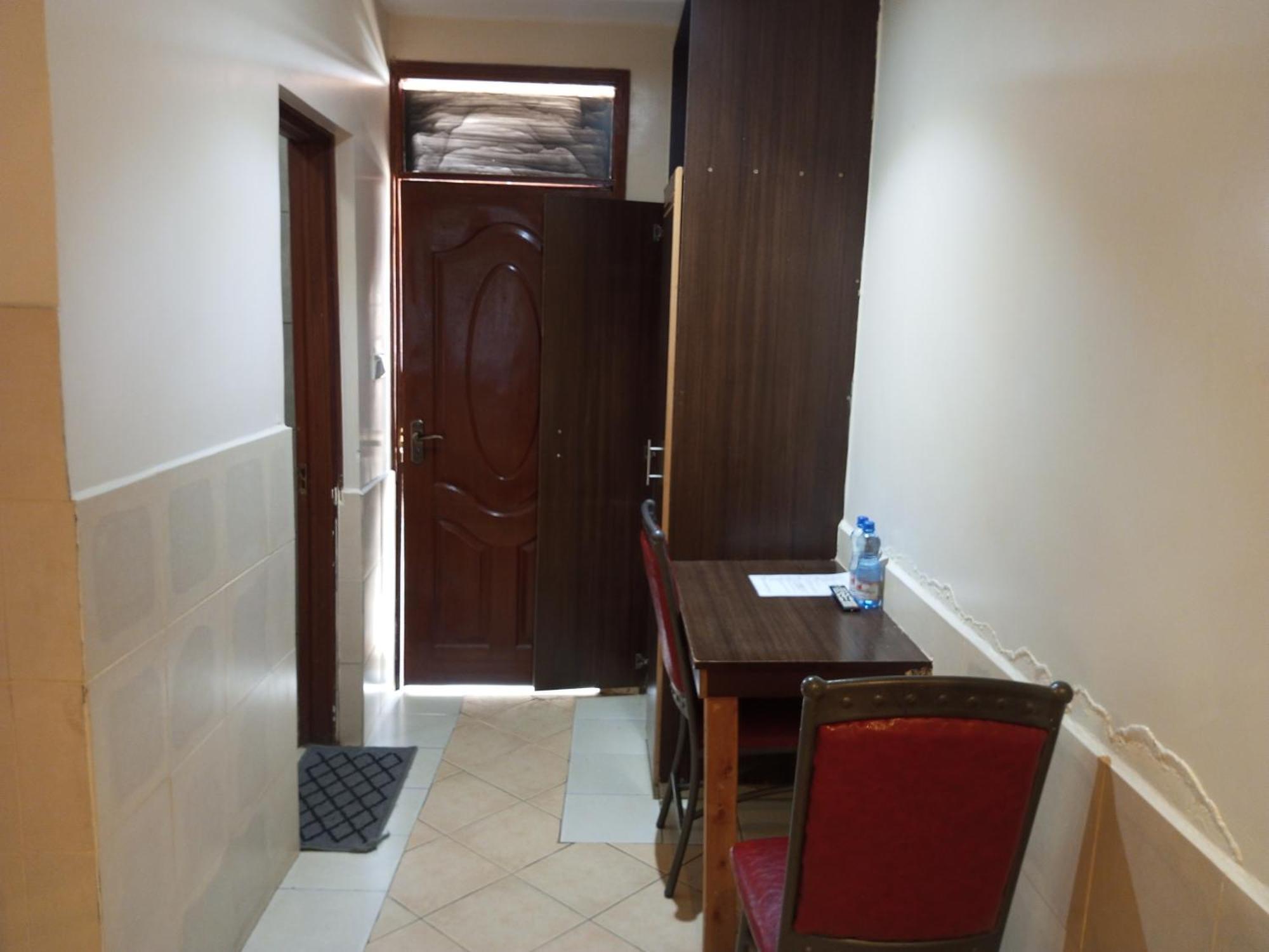 Fourth Parklands Hotel Найроби Екстериор снимка