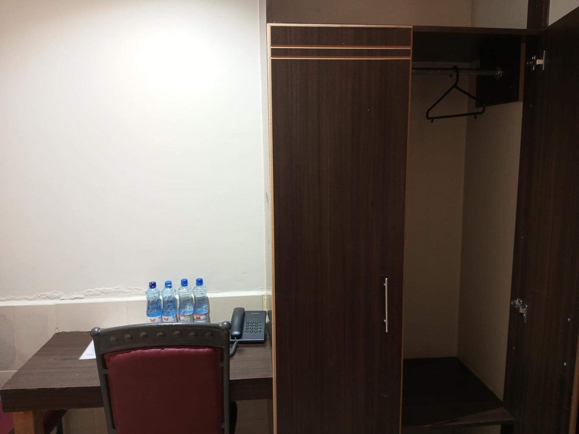 Fourth Parklands Hotel Найроби Екстериор снимка